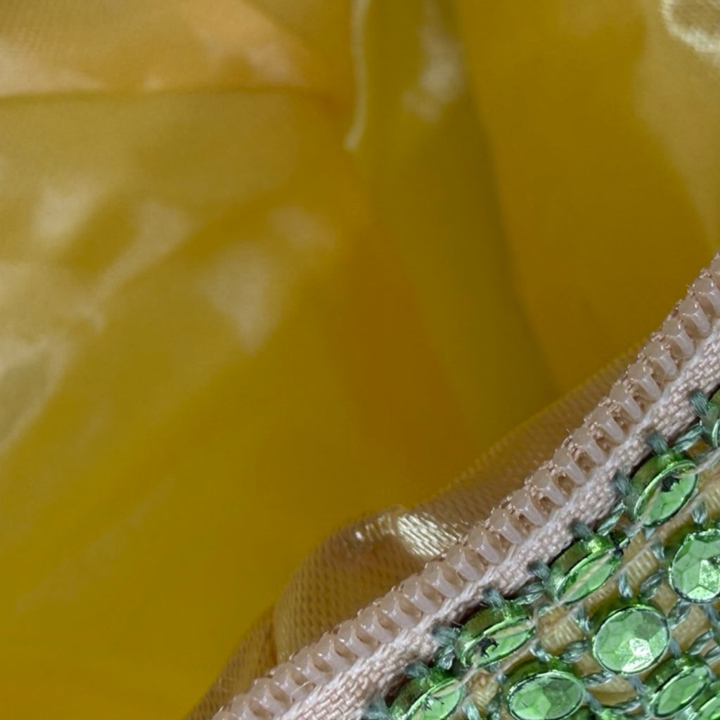 THE GREEN SPARKLE – Glitzer-Clutch in Olivgrün