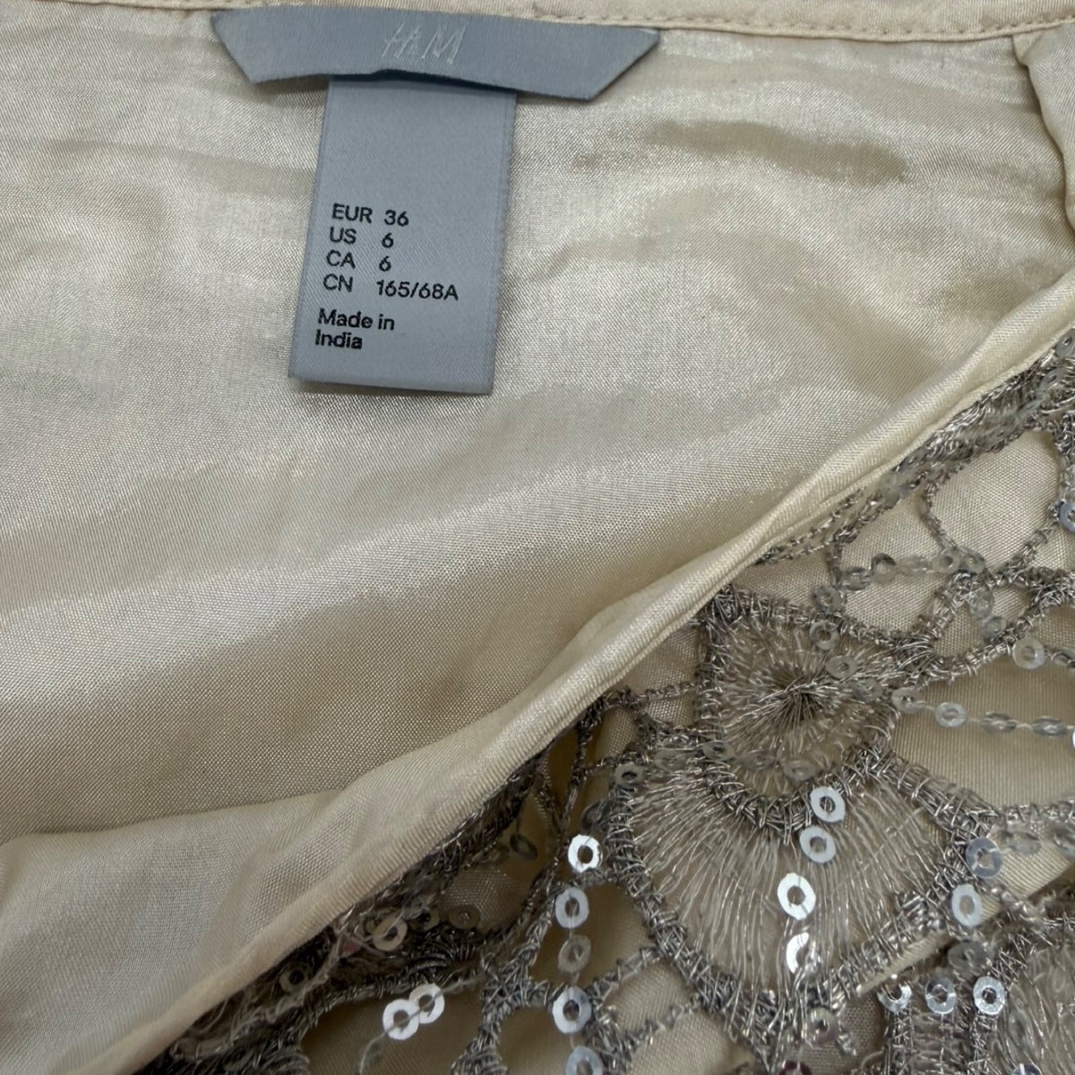 Silver Romance – H&M Pailletten-Spitzenrock | Gr. 36